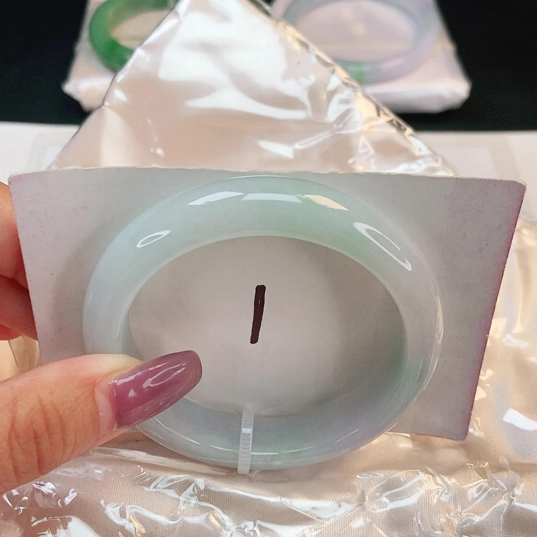 翡翠手镯未镶嵌 正圈53+