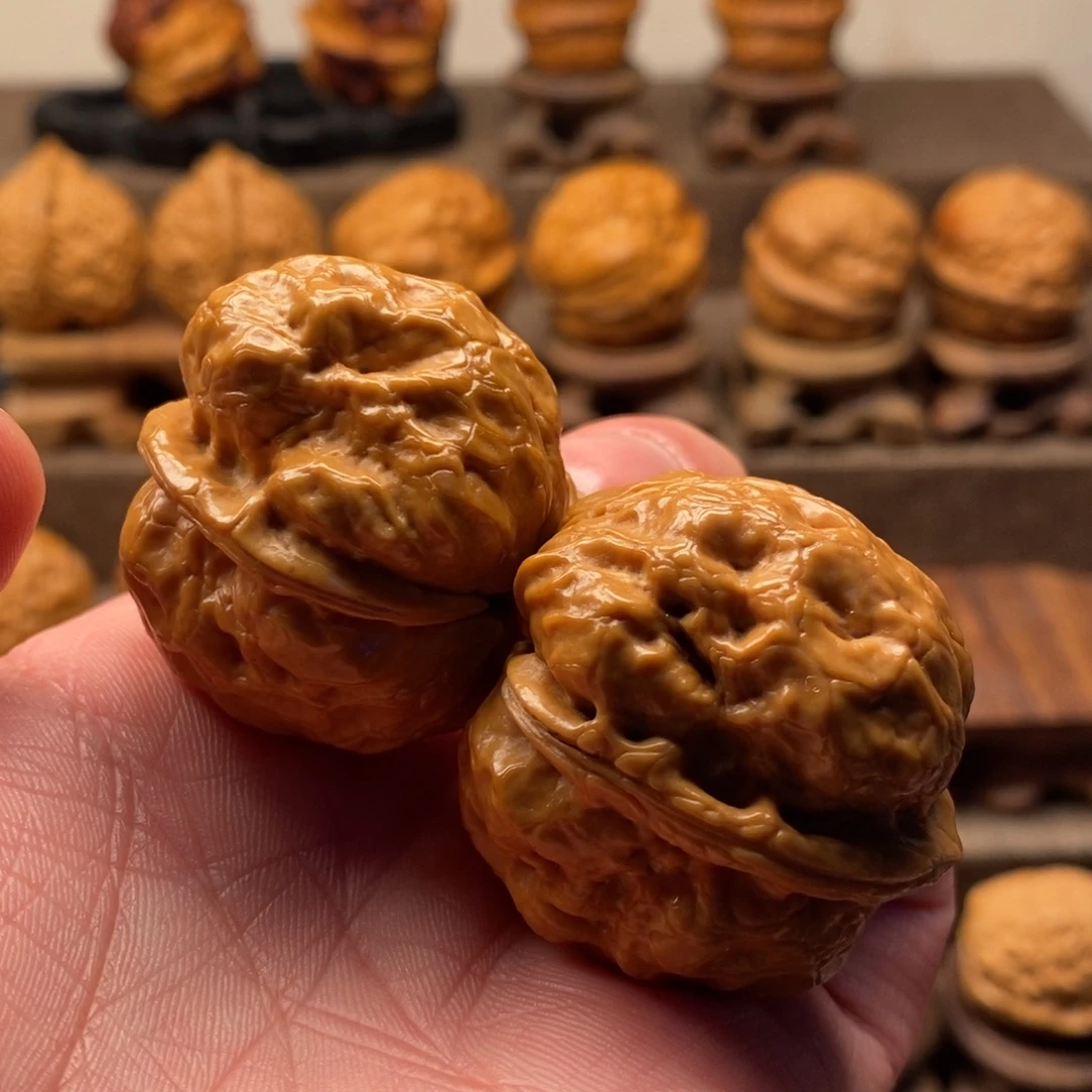 把件文玩核桃铁核桃