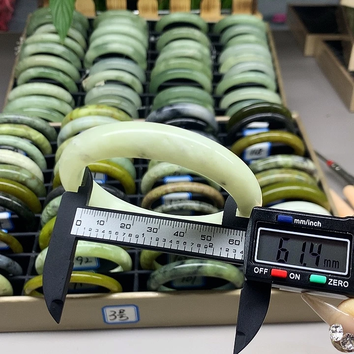 未镶嵌蛇纹石玉手镯117