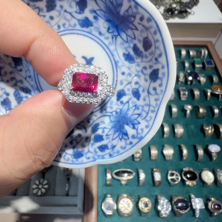 瓷片玉**鸽瓷器的制作工艺和