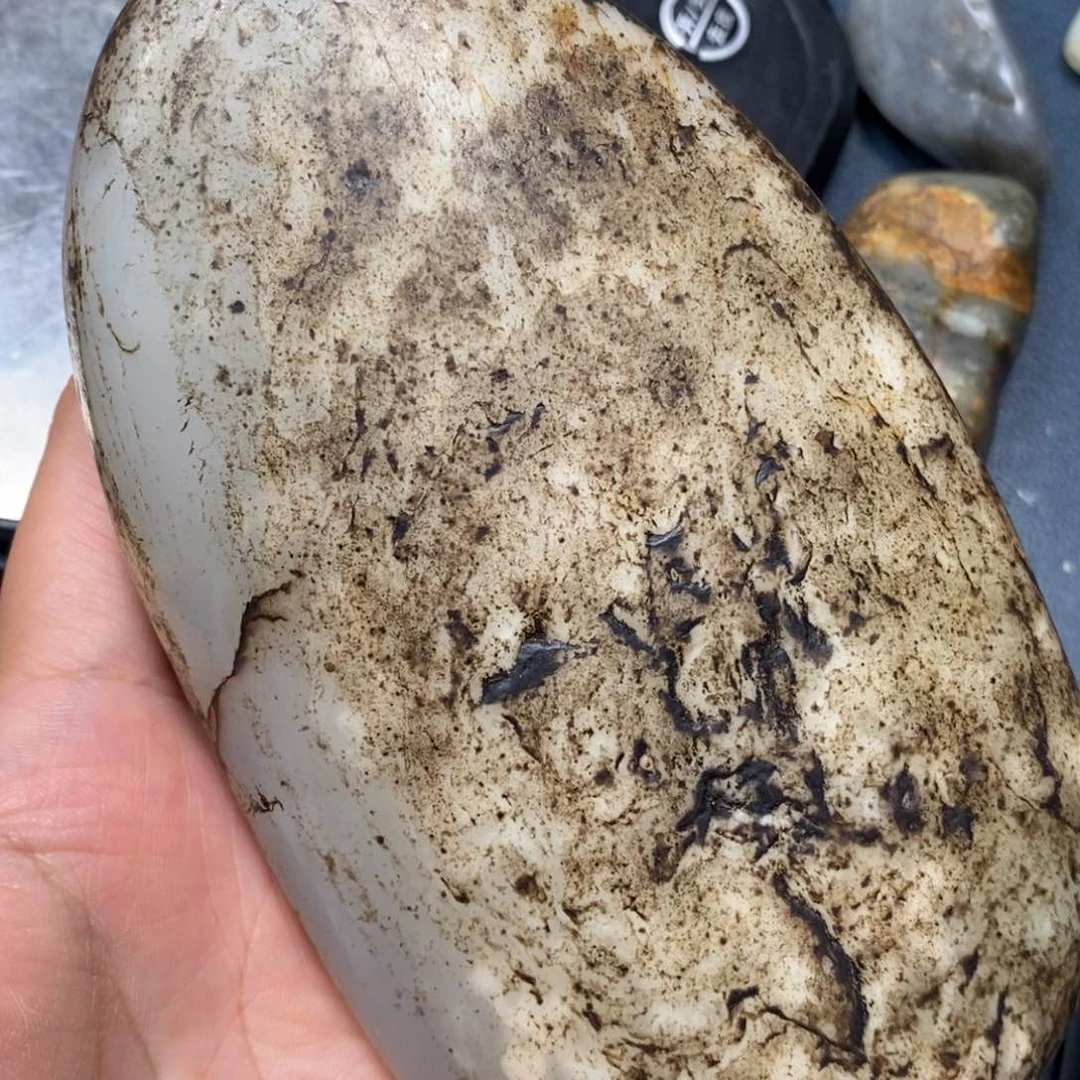和田玉（糖玉）未镶嵌挂件