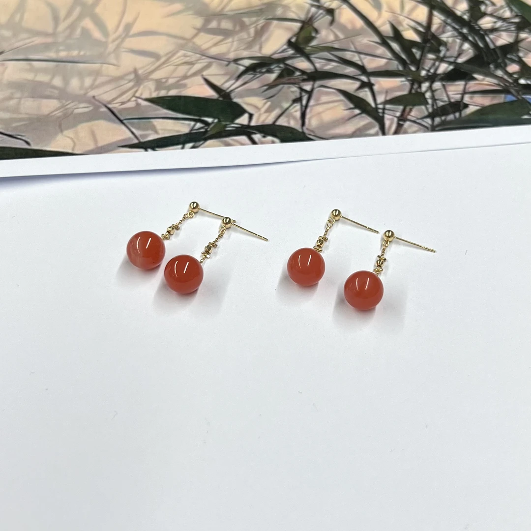 【小宝珠宝】14  T39856-18K金镶嵌南红耳线-多样性发一件-8.5mm