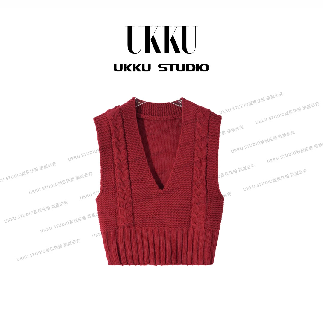 娟【UKKUSTUDIO】修身型潮流极简风背心针织毛衣313256