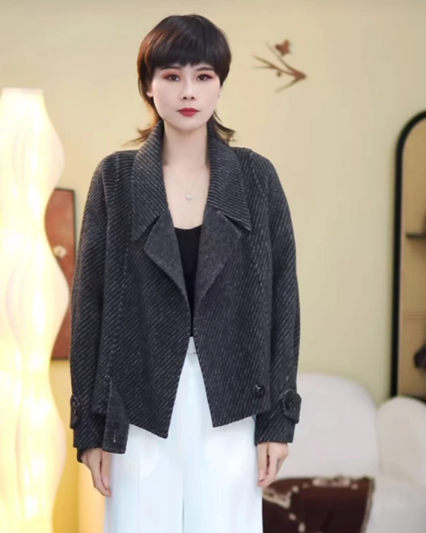 25502-春秋时装款斜纹设计师洋气宽松短款双面手工羊毛大衣