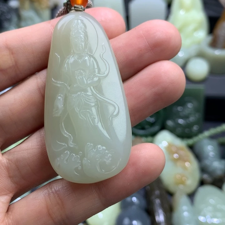 和田玉颈饰未镶嵌