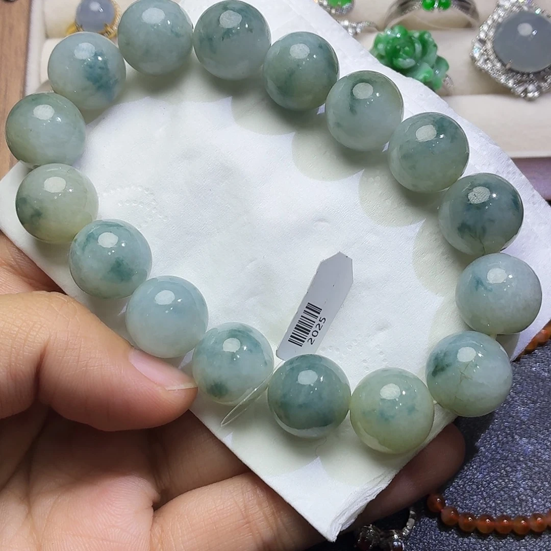 阿***荣翡翠未镶嵌手链手串