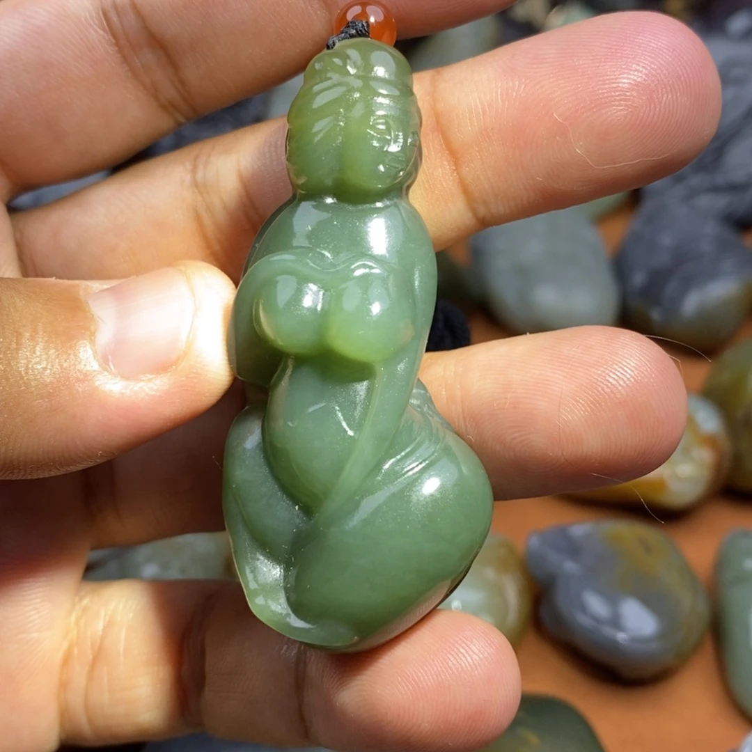 和田玉未镶嵌颈饰