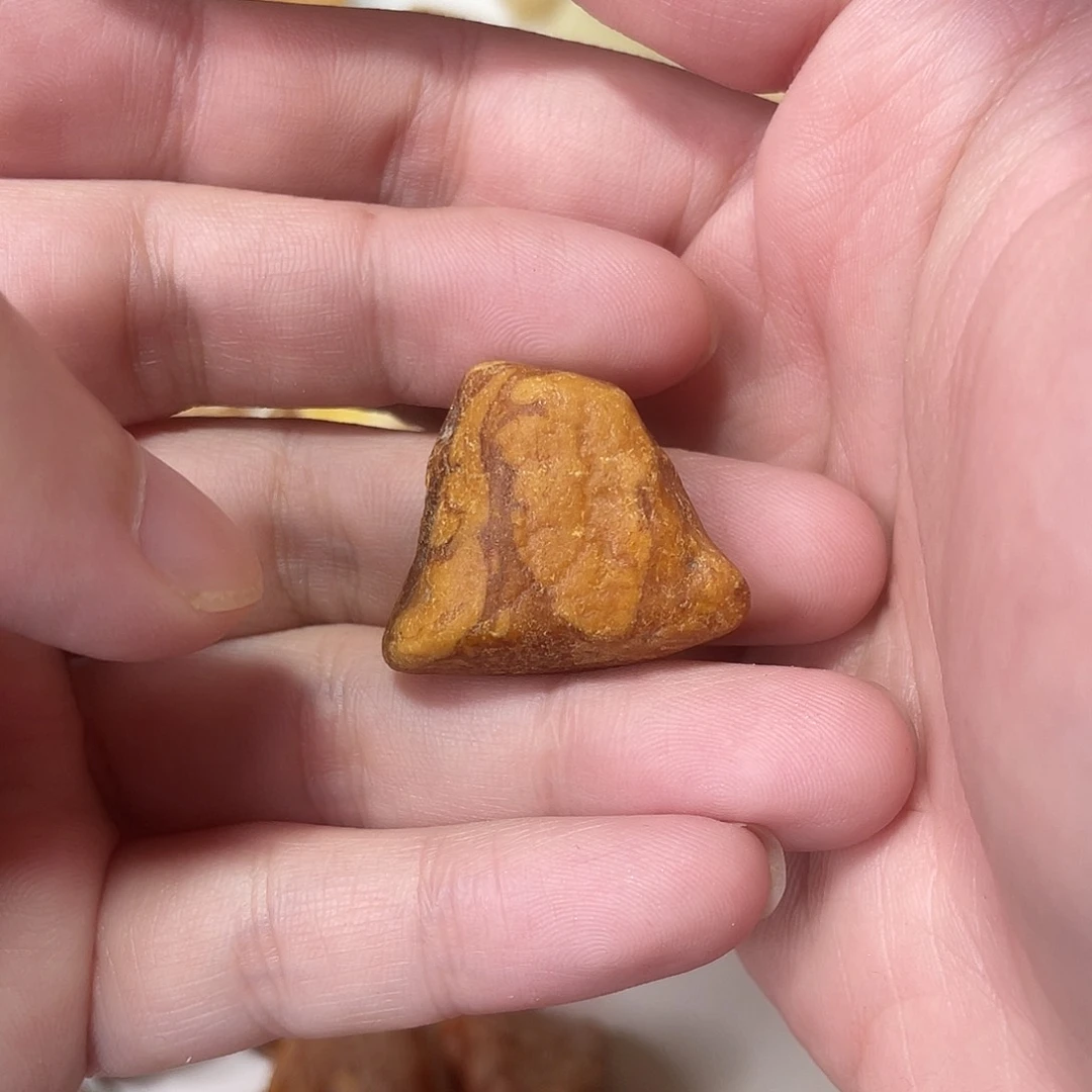定制琥珀未镶嵌孙****人原矿琥珀
