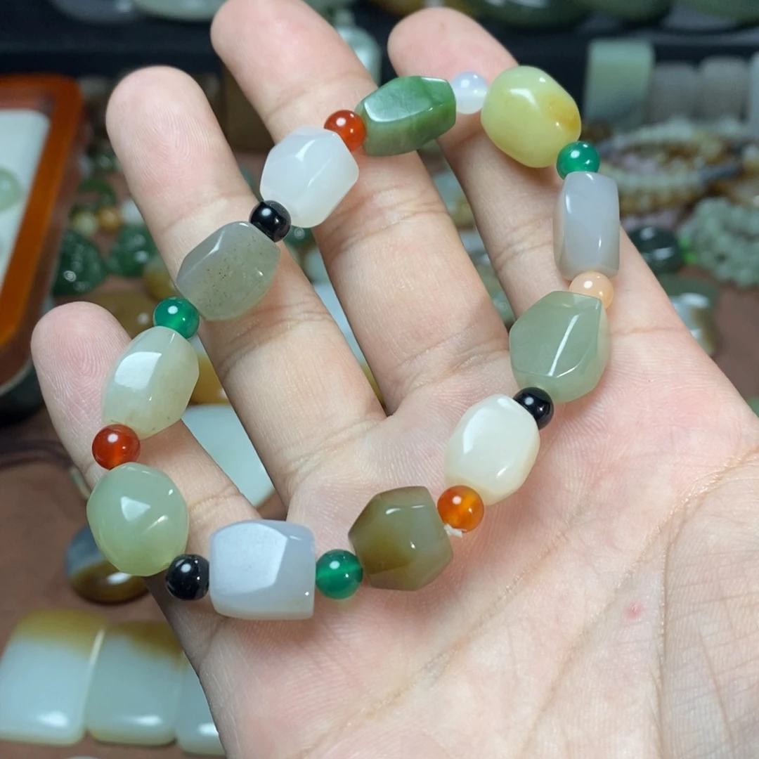 和田玉吊坠(不含链)未镶嵌