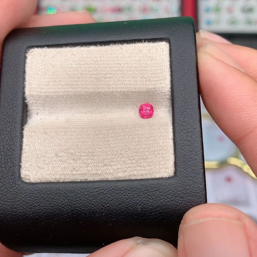 裸石未镶嵌尖晶石0.31ct