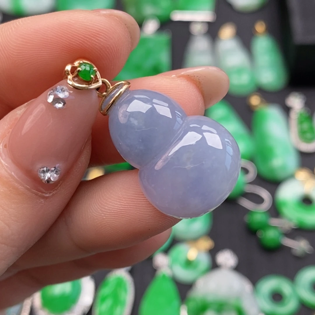 翡翠颈饰18K金镶嵌翡翠