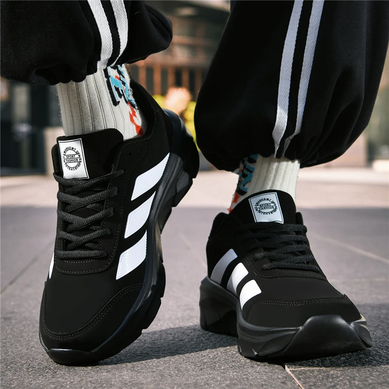 【专柜同款】秋季男士休闲运动鞋低帮厚底防滑软底帆布面旅游跑步鞋