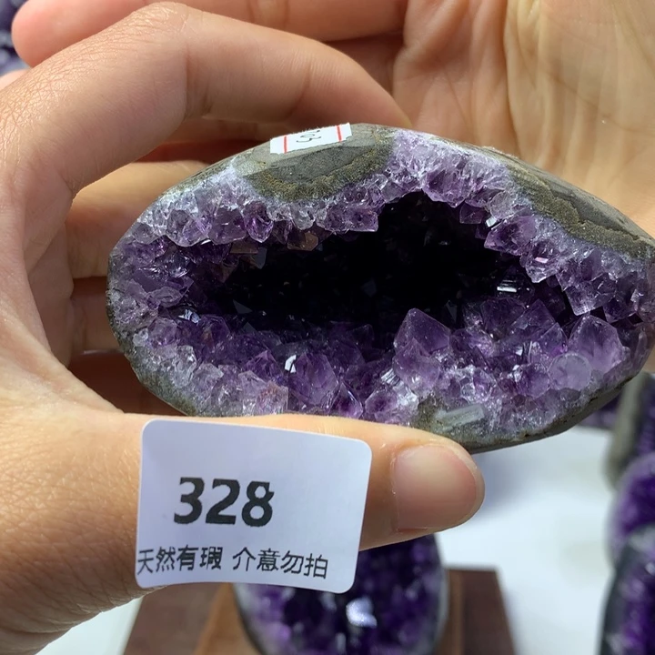 未镶嵌水晶大型摆件（非配饰）可*