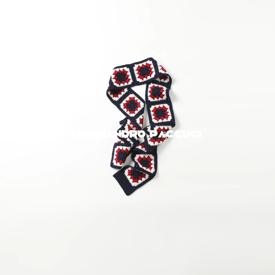 AP洛哥54063AW【蓝调情书】羊绒+羊毛手工编织方块撞色时尚百搭围巾