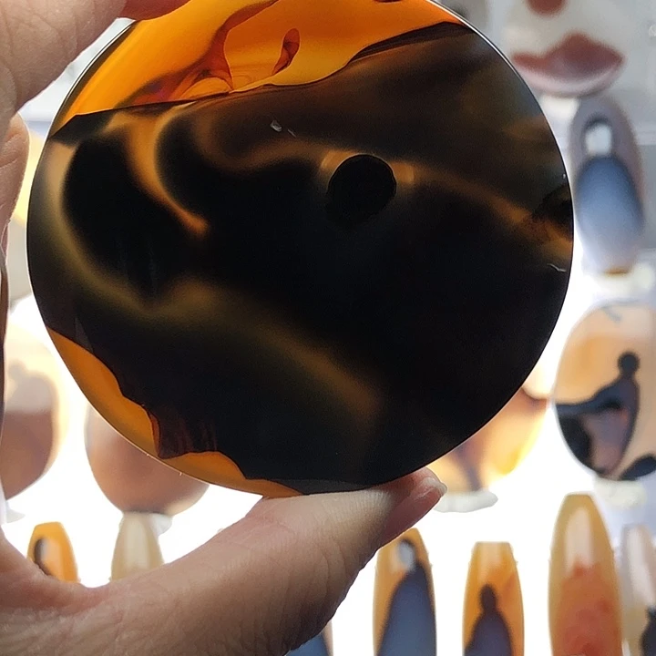 玛瑙/玉髓未镶嵌珠宝半成品80霞