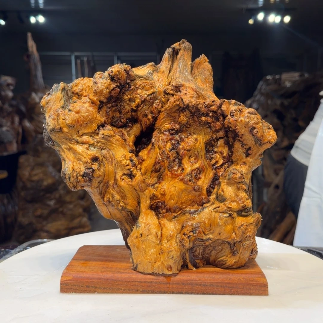 繁***E木王一刀琥珀木摆件88