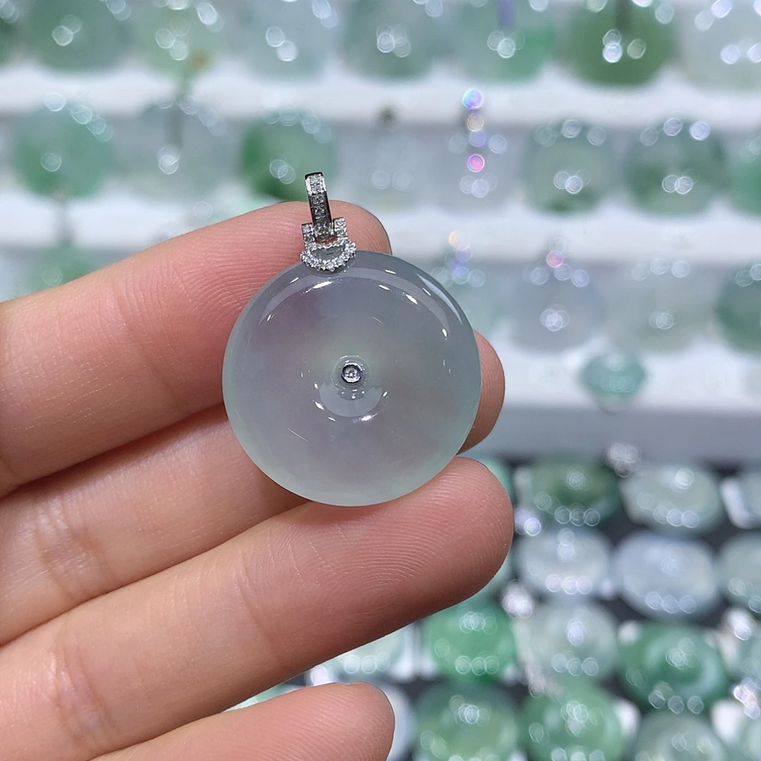 Z***姐翡翠未镶嵌吊坠(不含链)