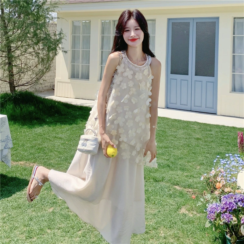 挂脖花朵网纱上衣半身裙套装女夏2025新款韩版小香风超火一整套裙