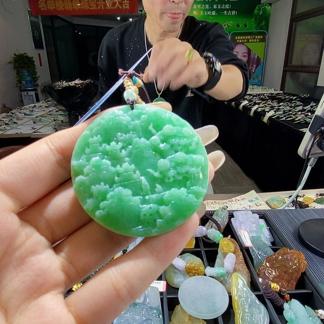 颈饰未镶嵌翡翠翡翠