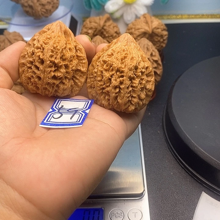 寒***把件文玩核桃43野牛