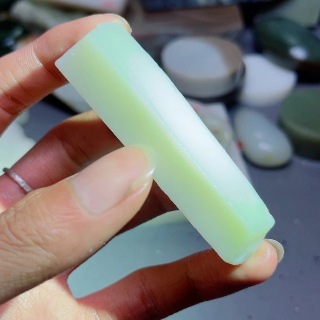 和田玉未镶嵌珠宝奇石