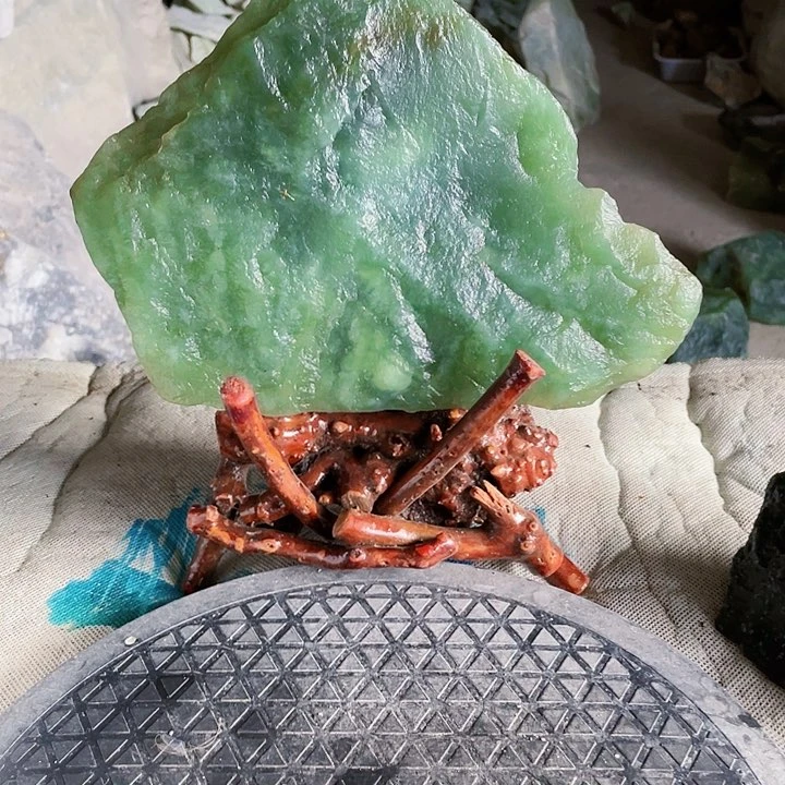 【闪购商品】蛇纹石玉未镶嵌珠宝奇石