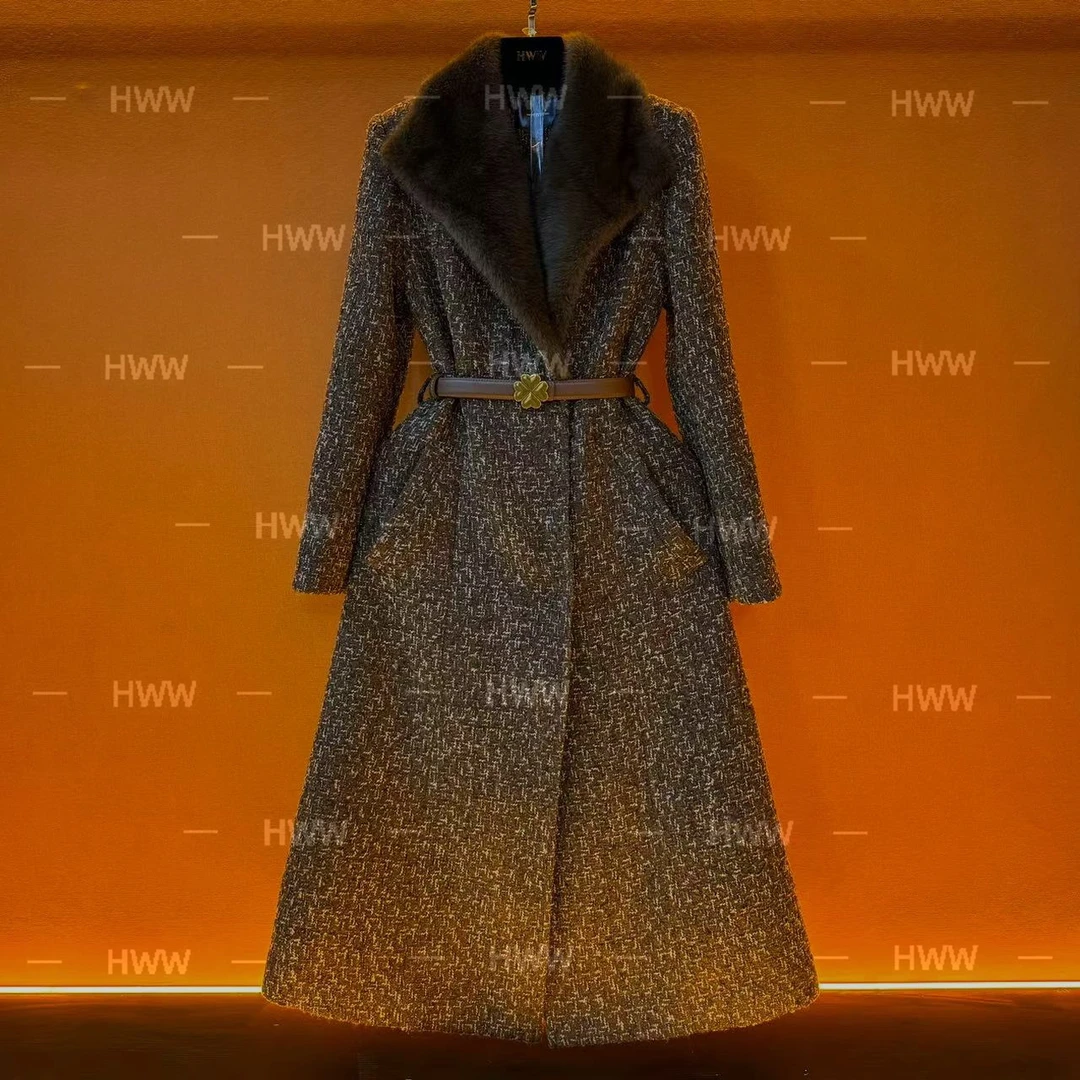 鹅绒服冬季轻奢气质时尚经典设计师款赫本风收腰显瘦羽绒服HY018