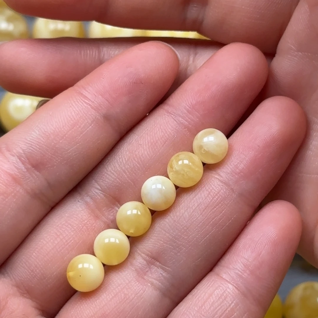 小***鱼琥珀未镶嵌裸石蜜蜡单珠