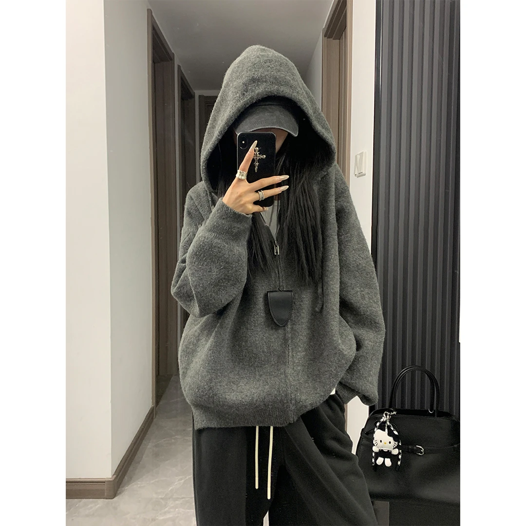 韩版复古百搭慵懒感连帽毛衣外套女秋冬深灰色拉链外搭设计感上衣