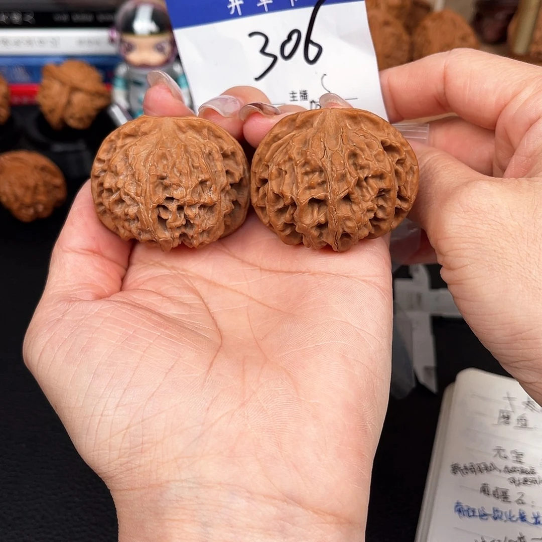 文玩核桃吊坠苹果园44