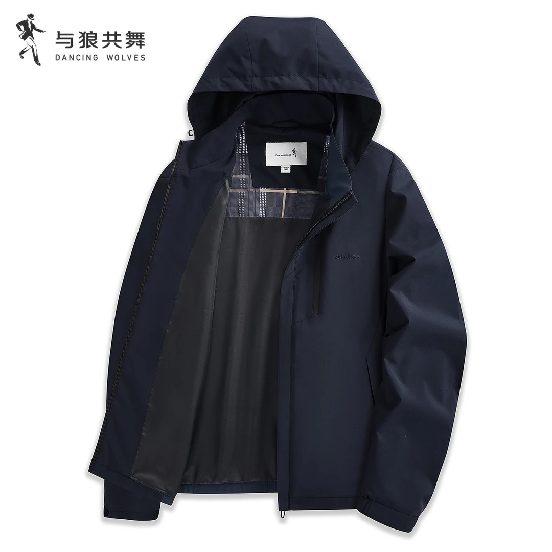 【防水防风】与狼共舞2025秋款连帽工装冲锋衣夹克简约百搭外套