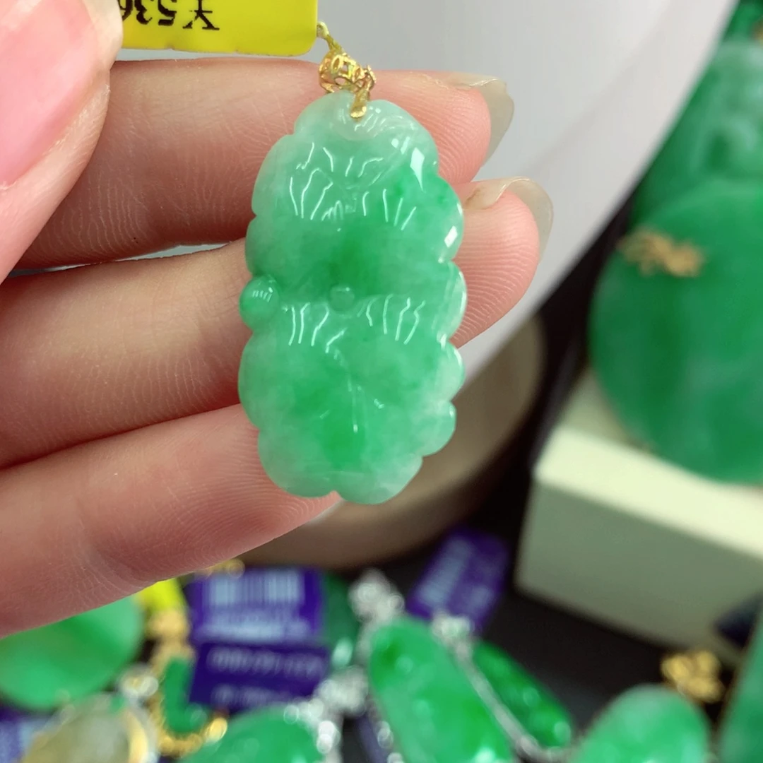 吊坠(不含链)18K金镶嵌翡翠
