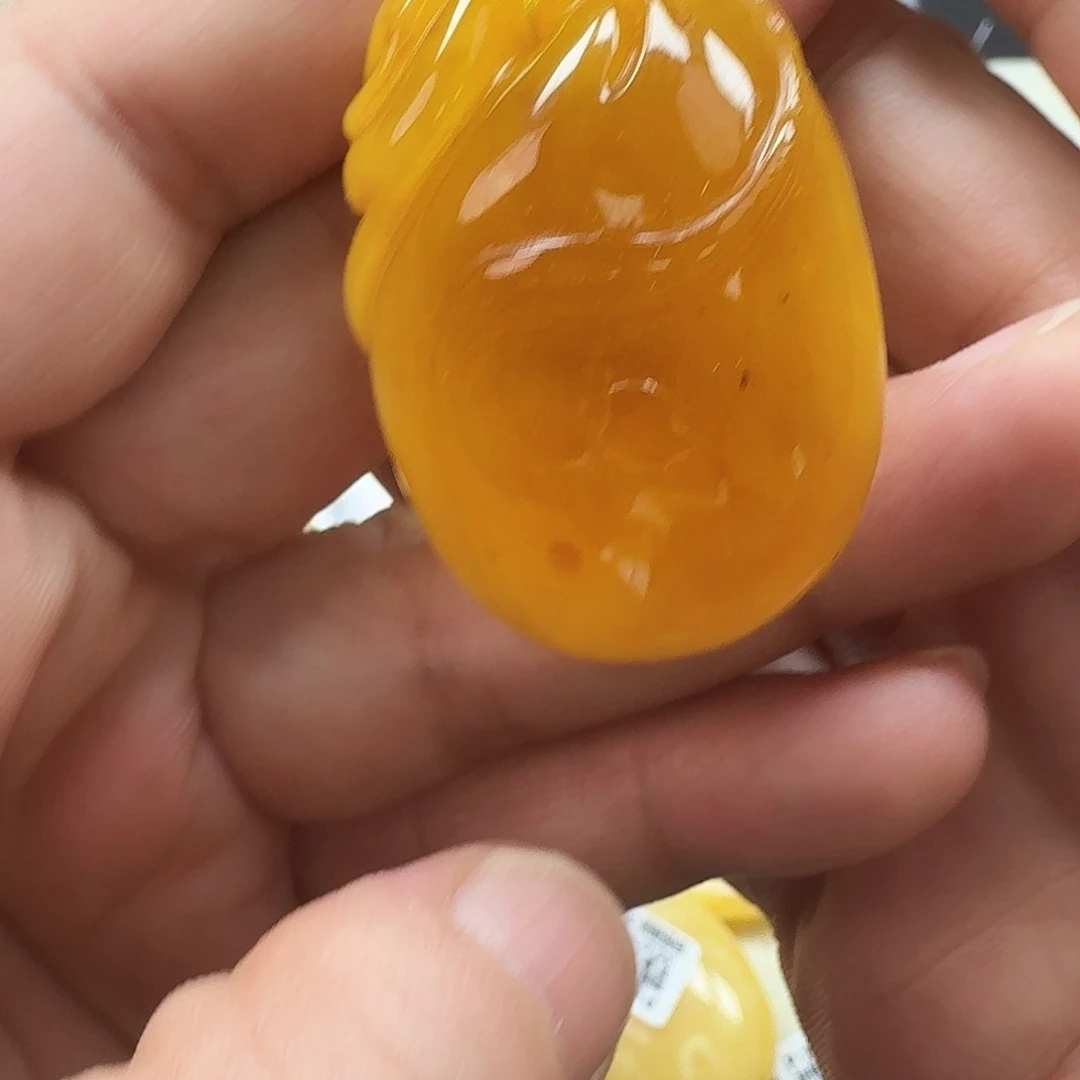 琥珀未镶嵌珠宝奇石69