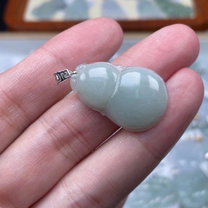 翡翠未镶嵌颈饰Z***z葫芦