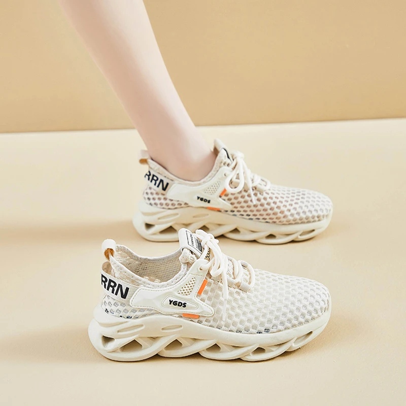 [直播推荐]飞织鞋女外穿2025春款韩版ins休闲百搭薄款舒适运动鞋