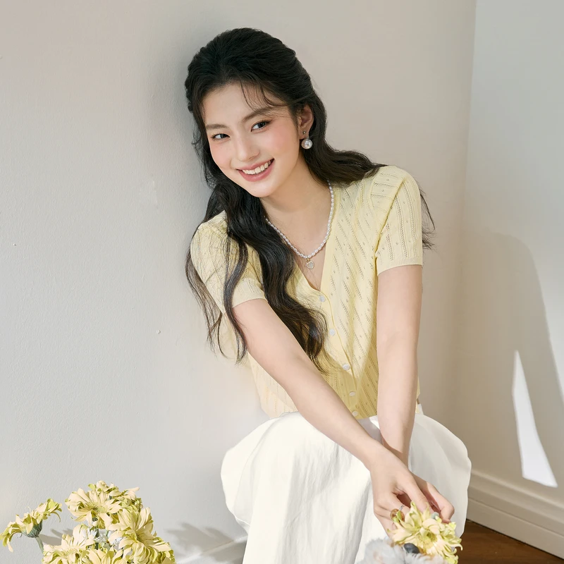 诗凡黎醋酸天丝镂空V领针织衫2025夏新款轻薄短袖开衫女7G4130641