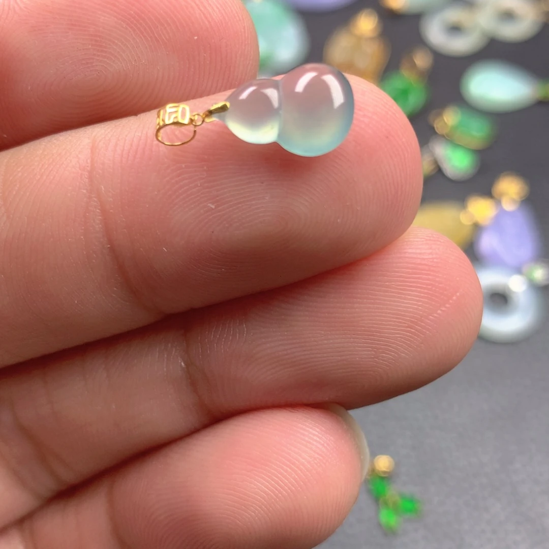 【闪购商品】颈饰18K金镶嵌翡翠翡翠