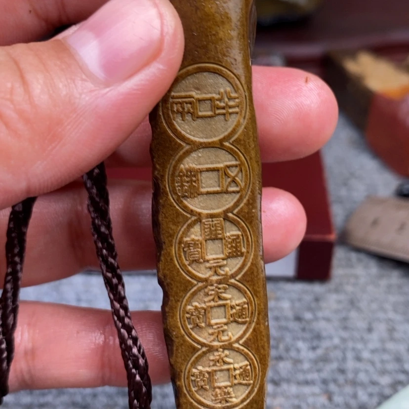 【闪购商品】原石雕刻手把件