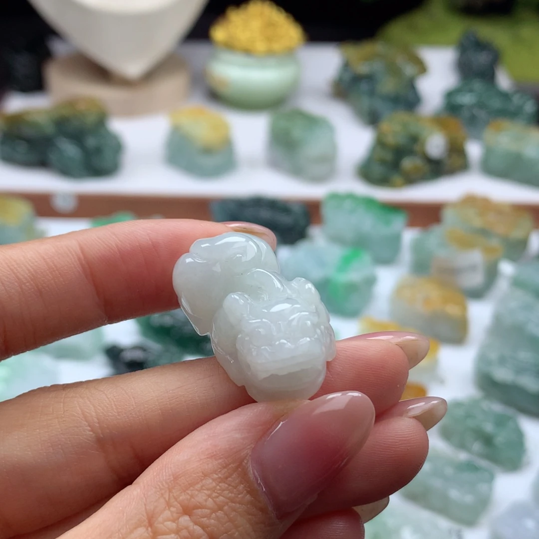 翡翠未镶嵌颈饰A41 翡翠貔貅