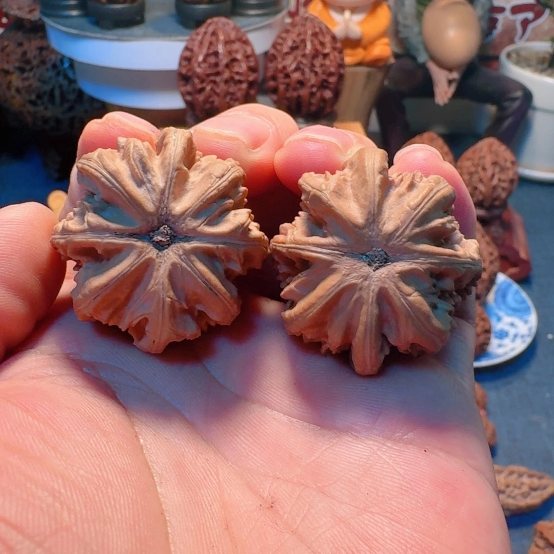 文玩核桃吊坠高桩八棱