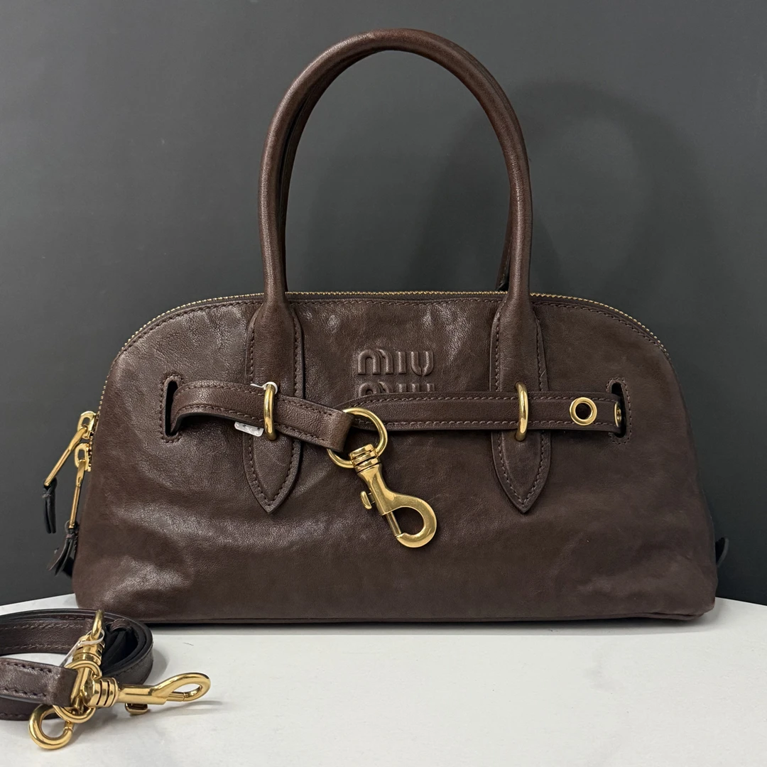 99新 MIU MIU/缪缪 石楠木色贝壳包34cm/JJ5112302