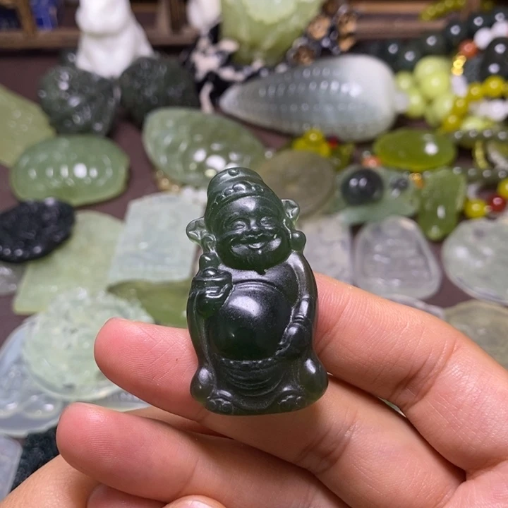 岫玉未镶嵌岫玉颈饰