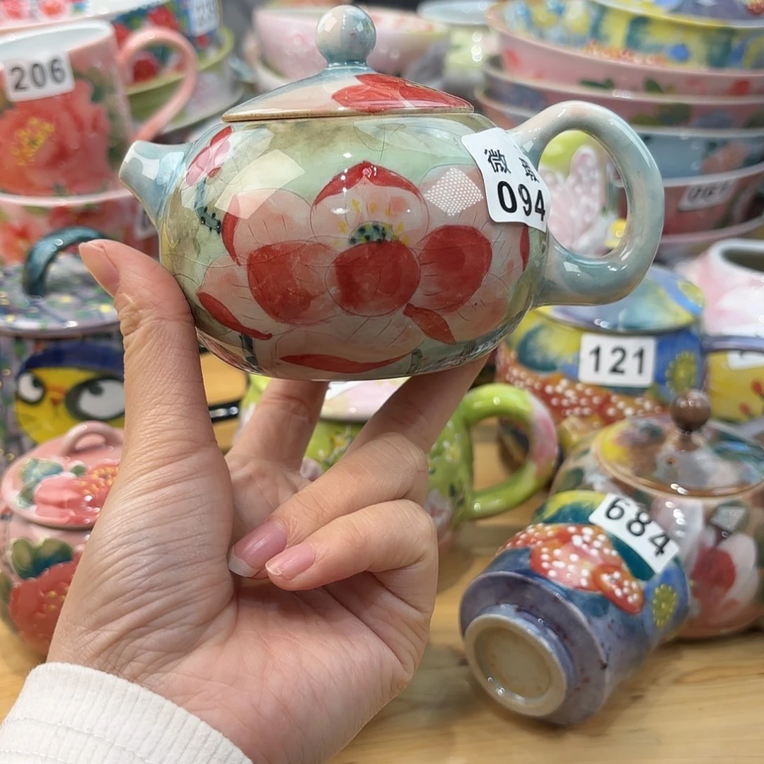 瓷片兔兔盖茨。兔兔好