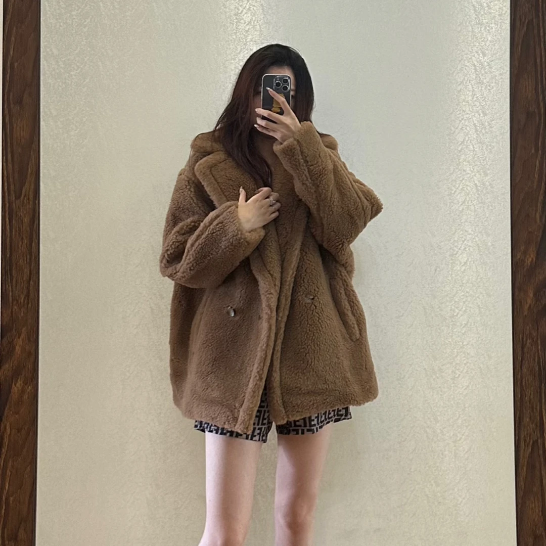 99新 MaxMara 泰迪棕色短款大衣/驼色/38码/A12203