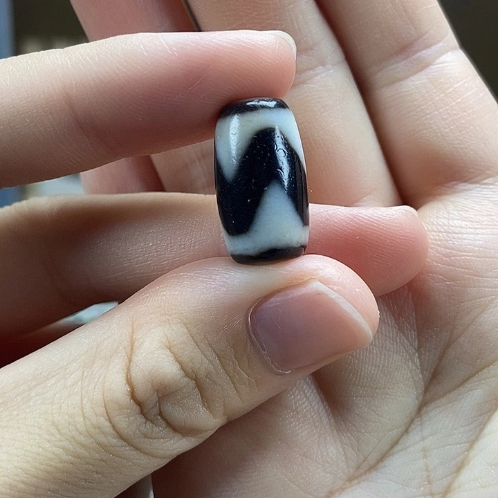 散珠玛瑙/玉髓牙牙