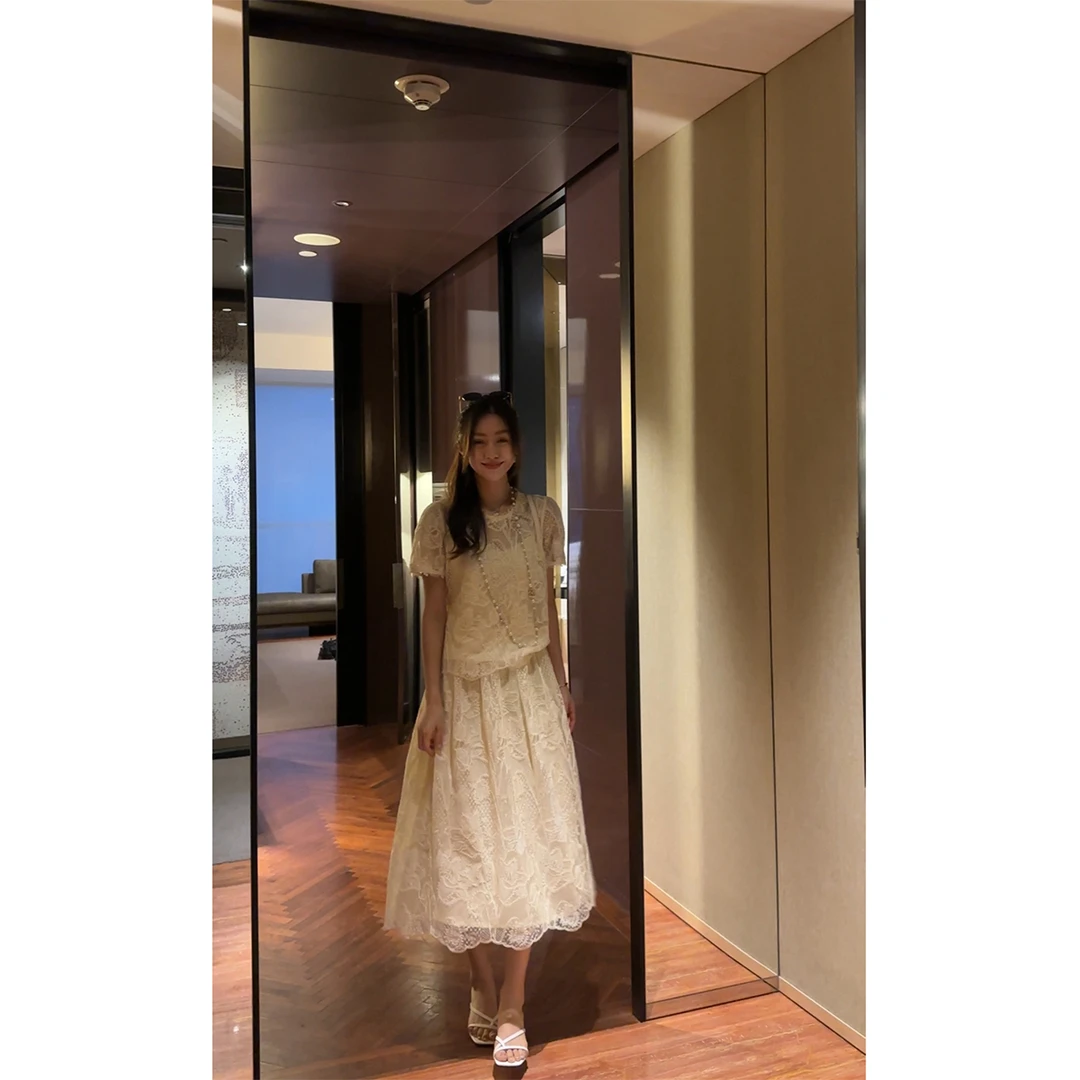 W·HAHA【温柔生长】法式优雅钩花镂空绣花两件套60818