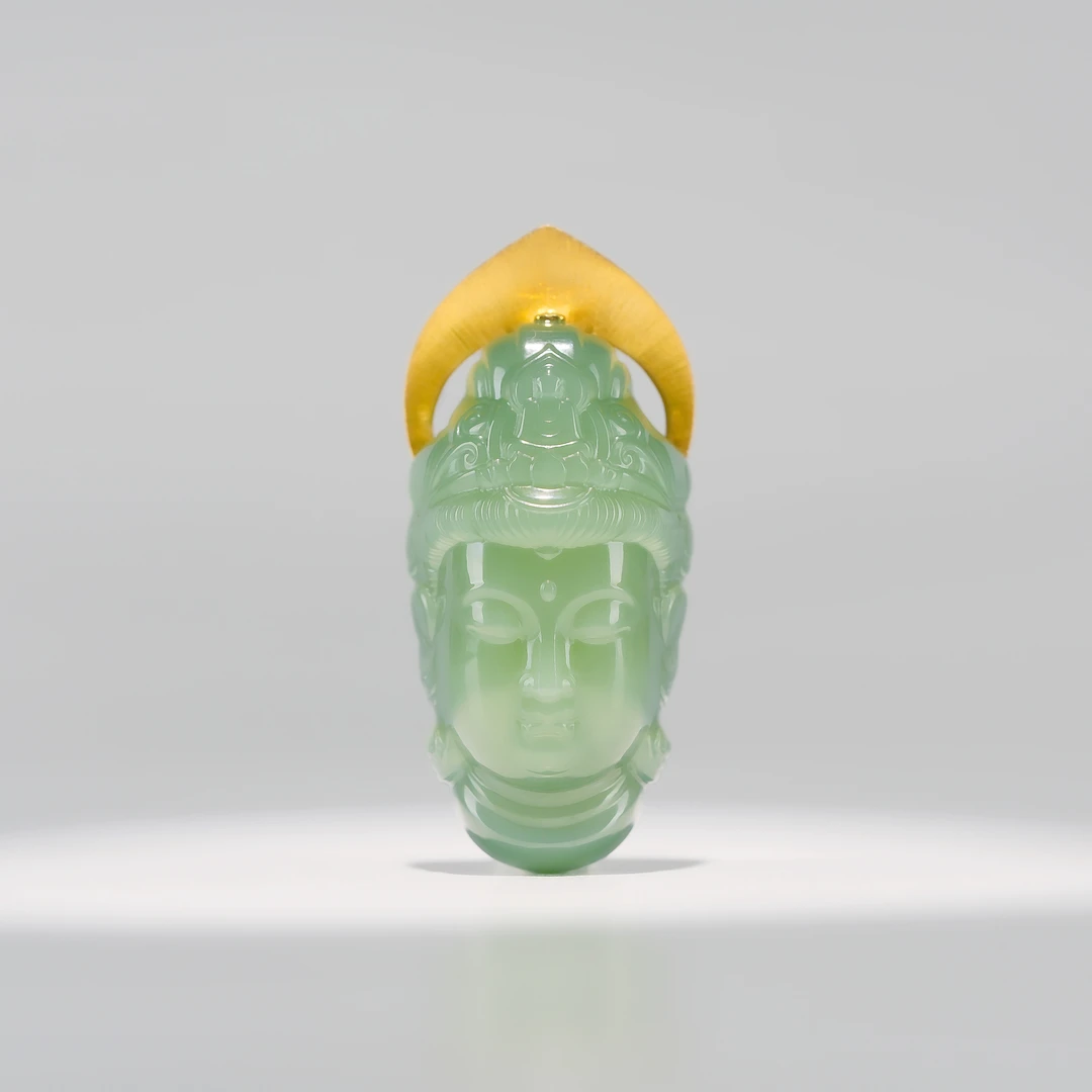 传世级 和田玉冰底粉青荧猫观音像吊坠 18K 49*22*20mm±  H102917