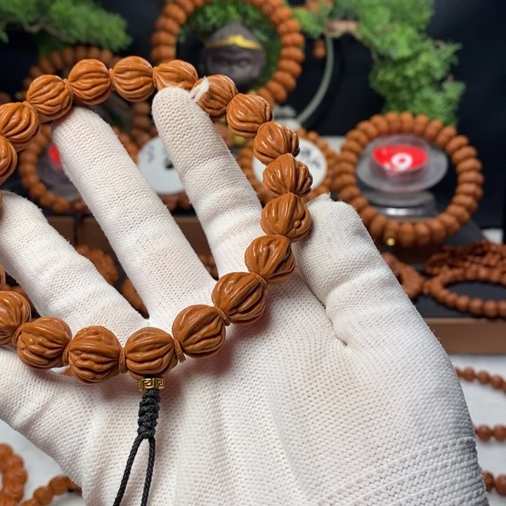 桃核吊坠秦岭龙纹