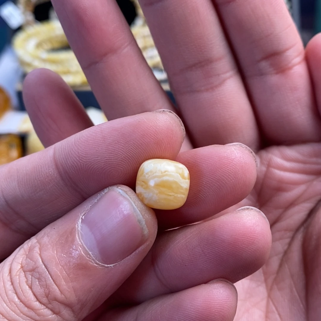 琥珀未镶嵌裸石12mm虎皮纹