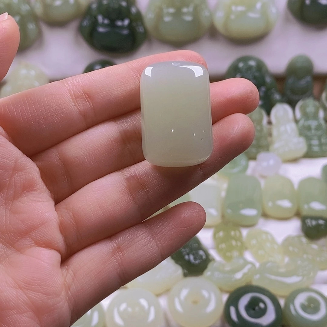 ℋ***࿐和田玉未镶嵌颈饰